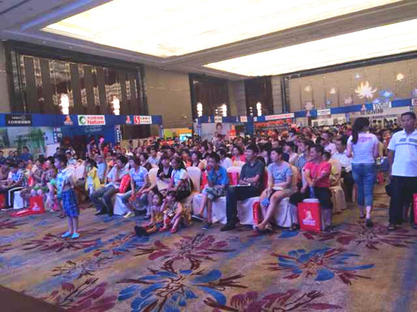 泉州楚楚吊顶冰点斗价会高奏凯歌